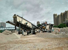 建筑垃圾回收设备：中意移动破碎站山西现场施工实况